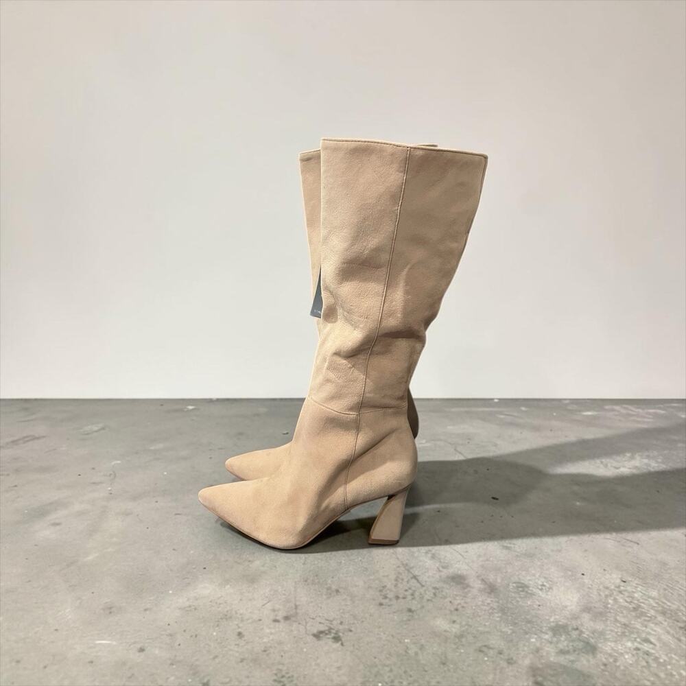 Vince Camuto Tressara Tan Suede Boots 9M Wide Calf